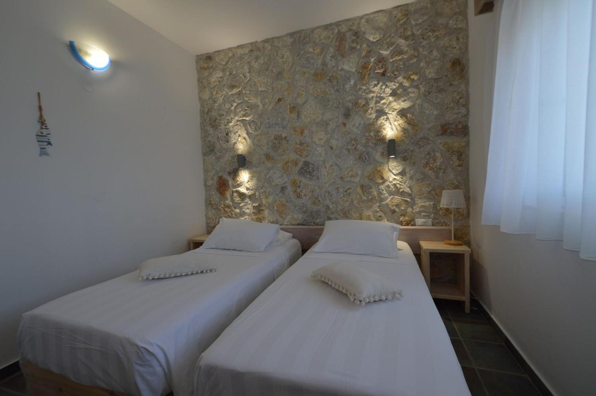 פליראקי Kathara Bay Apartments מראה חיצוני תמונה