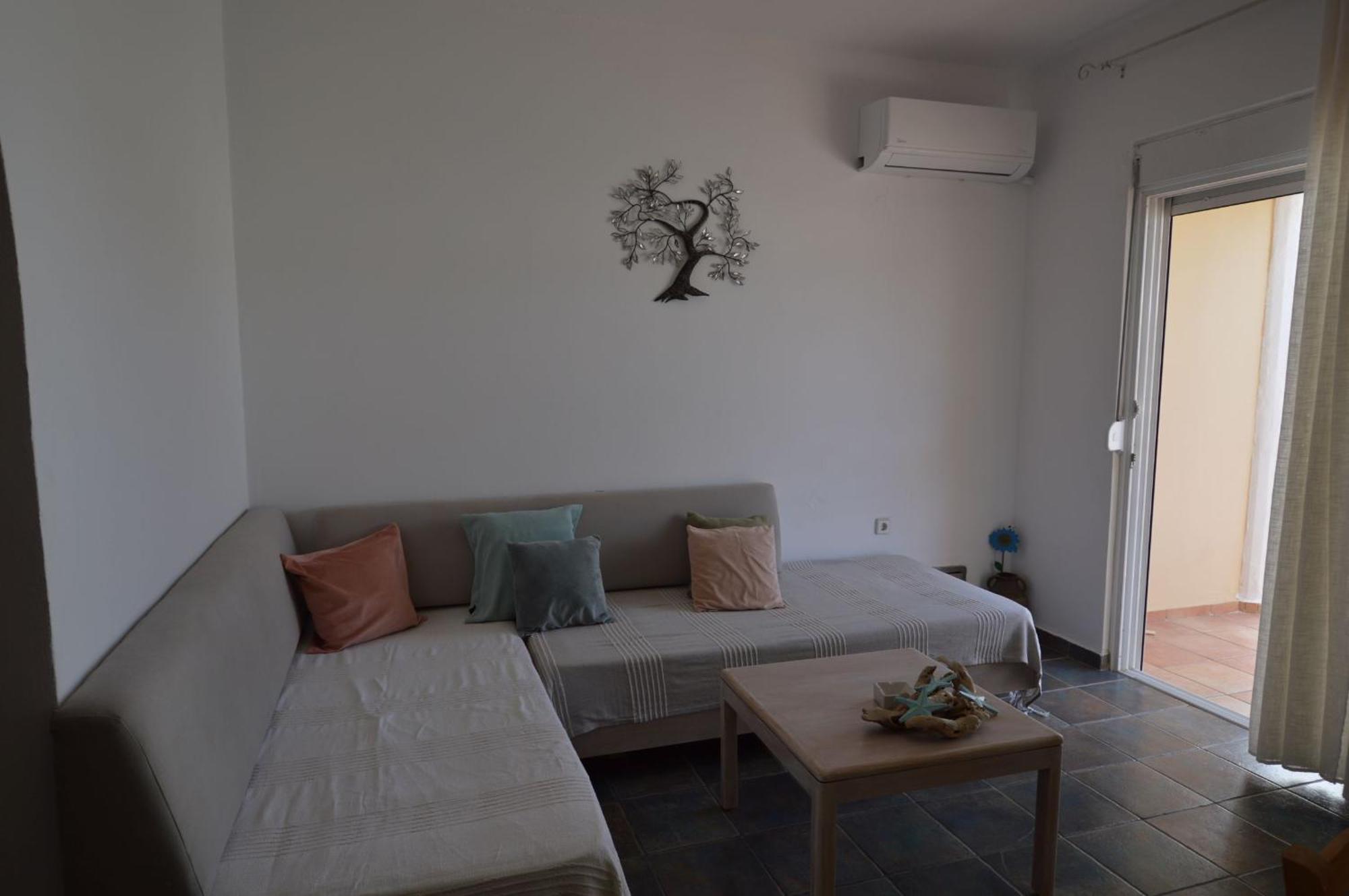 פליראקי Kathara Bay Apartments מראה חיצוני תמונה