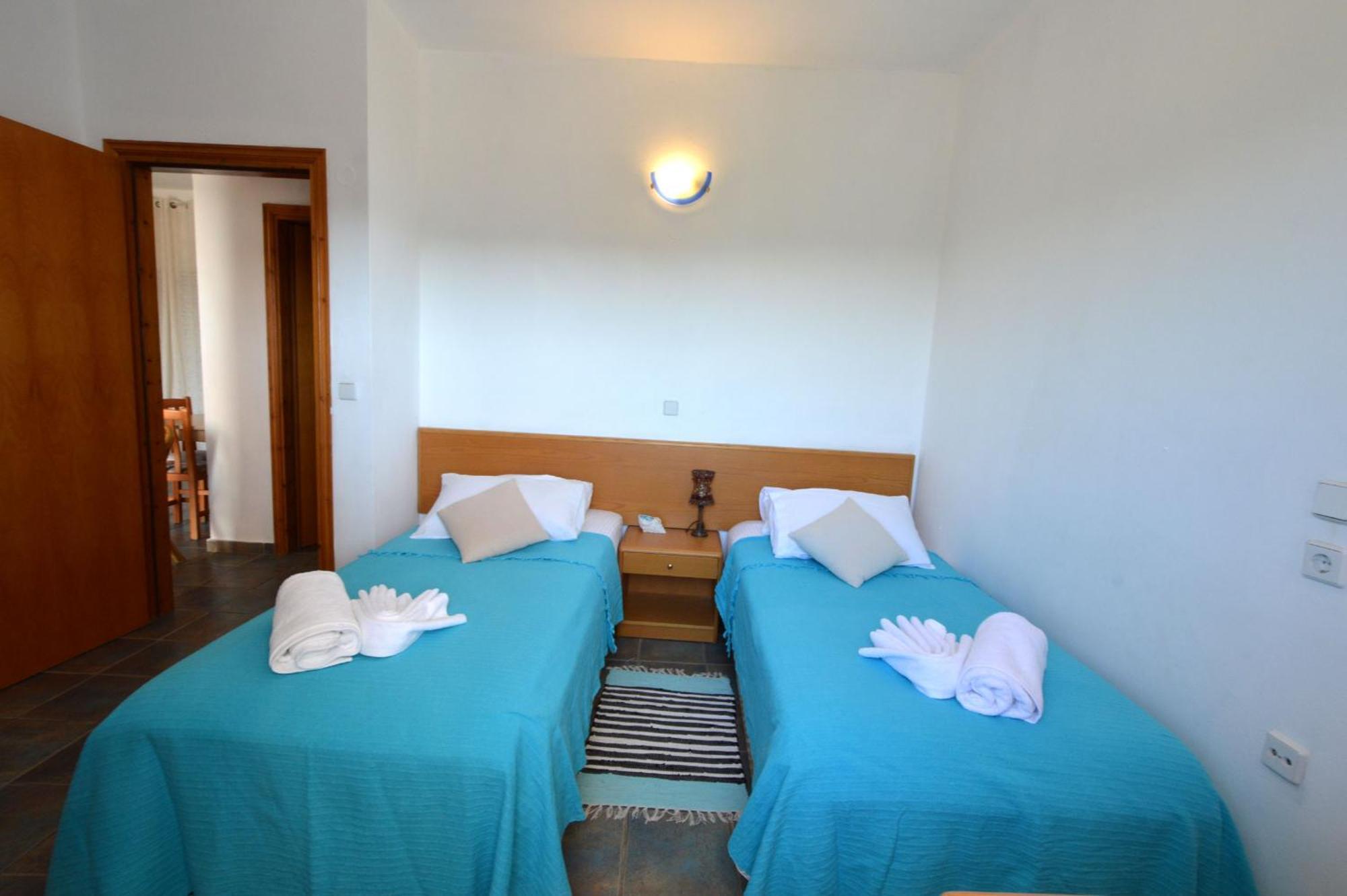 פליראקי Kathara Bay Apartments מראה חיצוני תמונה