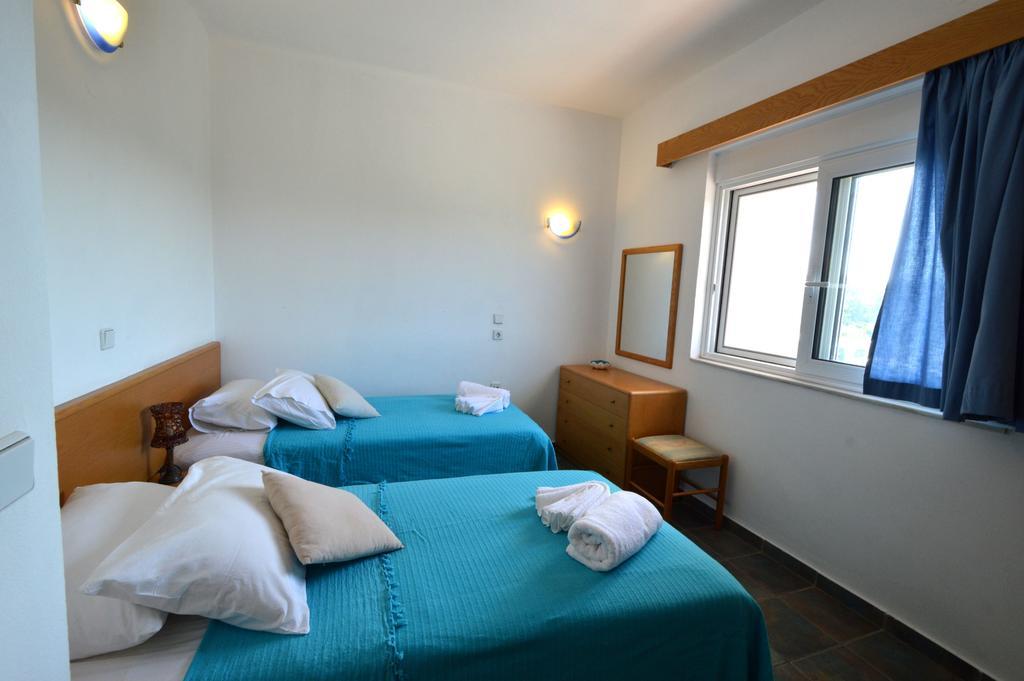 פליראקי Kathara Bay Apartments מראה חיצוני תמונה
